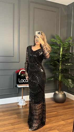 فستان سهره اسود ماسك كم طويل بتطريز كامل من لوكا ف...