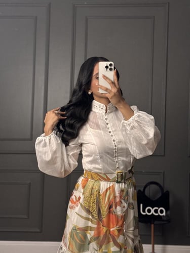 طقم بدله بيضاء مع تنوره مشجره ميد