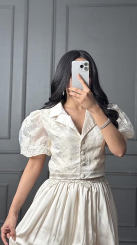 طقم تنوره وبلوزه بتصميم مميز من لوكا فاشن