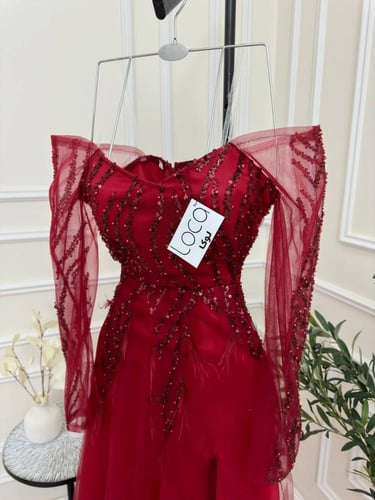 فستان سهره بأكمام