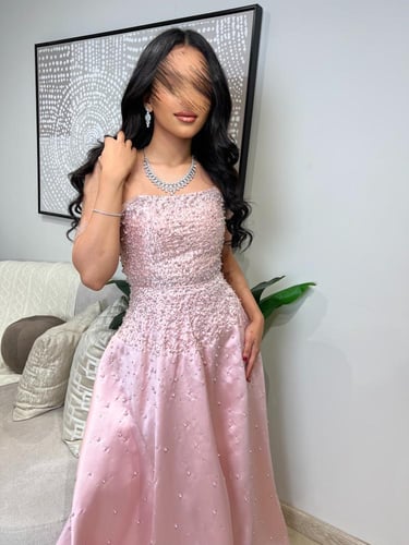 فستان وردي شك يدوي مع لولو