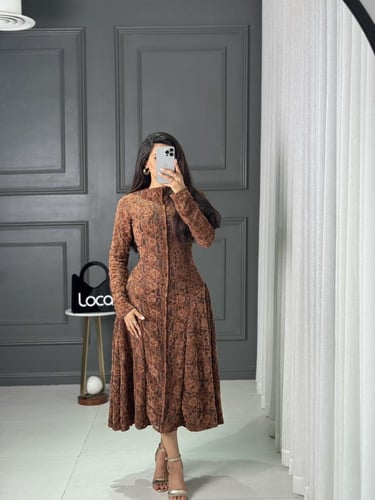 فستان ناعم وراقي من لوكا