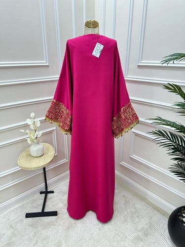 جلابية مميزه بتطريز راقي