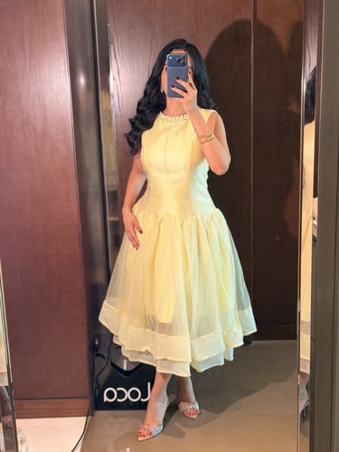 فستان ناعم ميد