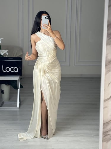 فستان سهره راقي من لوكا