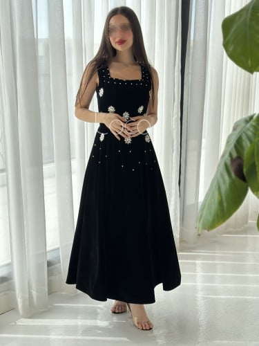 فستان مميز من الجوخ