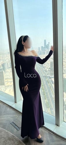 فستان ناعم موف كريب مميز بتطريز انيق