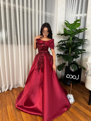 فستان سهره فخم بقصه دبل كلوش وتطريز فخم من لوكا فا...