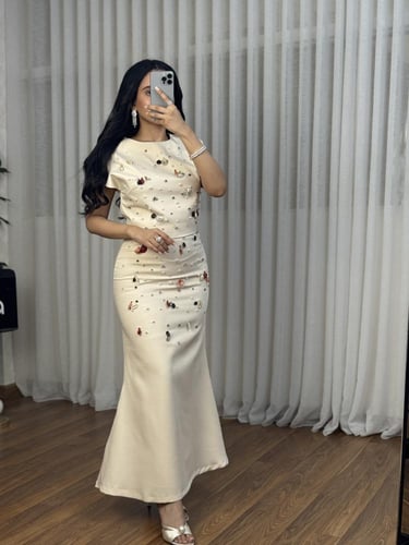 طقم بلوزه وتنوره