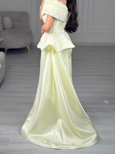 فستان ندى الورد الفاخر