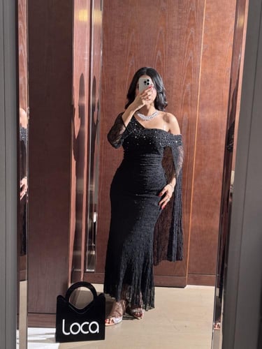 فستان ناعم من لوكا مع شال