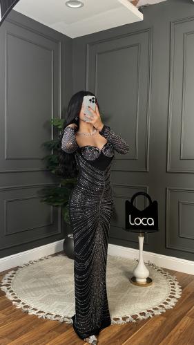 فستان سهره اسود ماسك بتطريز خرز ومرايا من لوكا فاش...