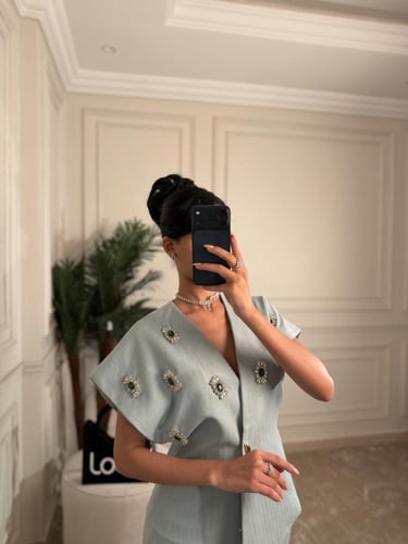 طقم لوكا يمنحك الأناقة في كل مناسبة