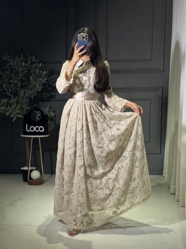 فستان مميز وراقي