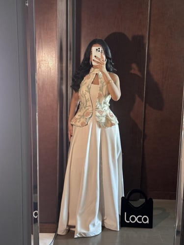 فستان سهرة بيج تصميم ميدي راقي