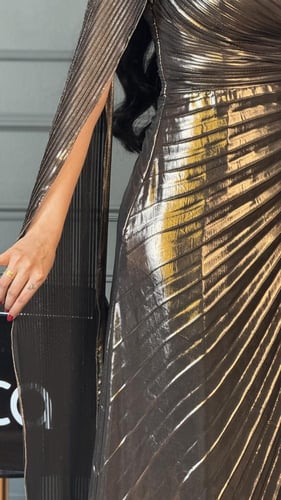 فستان سهره لمعه بتصميم يخطف الانظار من لوكا فاشن