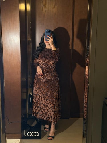 فستان ناعم ومميز من لوكا