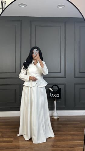 فستان انيق وساتر بلون اوف وايت من لوكا فاشن