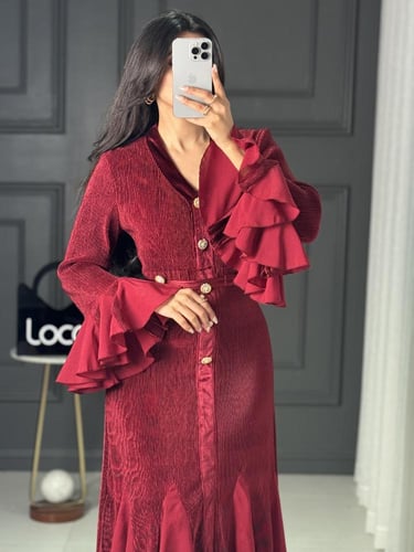 فستان ناعم باكمام من لوكا