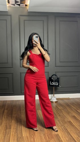 جمبسوت رسمي بلون احمر جذاب من لوكا فاشن