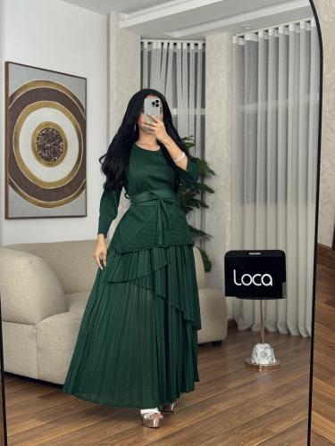 طقم تنوره وبلوزه مع حزام