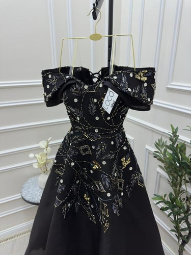 فستان سهره اسود بتطريز