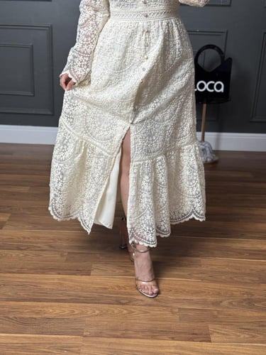 فستان بنقوش مميزه من براند لوكا فاشن