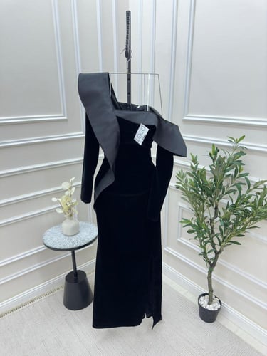فستان اسود جوخ