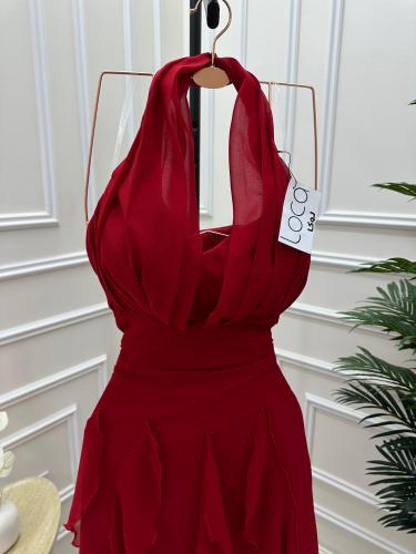 فستان احمر ناعم