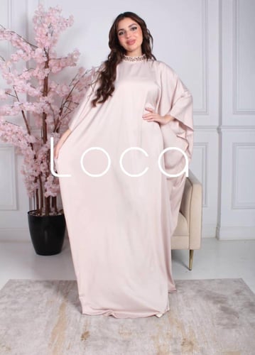 جلابيه فضفاضه باللون البيج