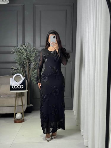 فستان ناعم بلون الاسود من لوكا