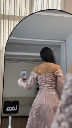 فستان سهره وردي بتطريز فخم من لوكا فاشن