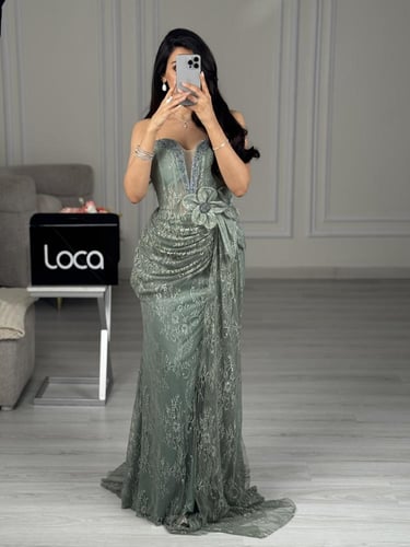 فستان سهره بتصميم ناعم وجذاب