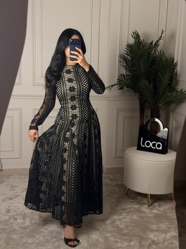 فستان ناعم بلون اسود