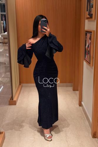 فستان سهرة أسود لامع بكتف واحد