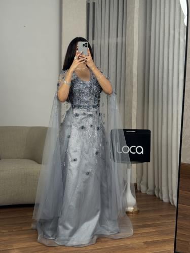 فستان سهرة فخم بتطريز