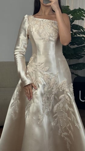 فستان سهره بتصمييم فاخر