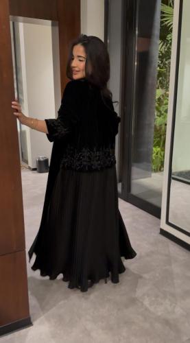 عباية شتوية مخمل كوري نص كلوش