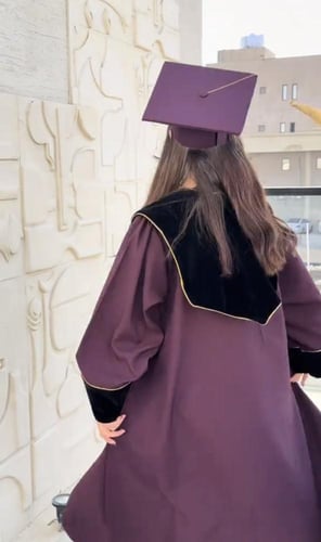 عبايه تخرج 2026