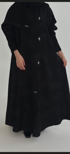 عبايه الاناقه عمانيه