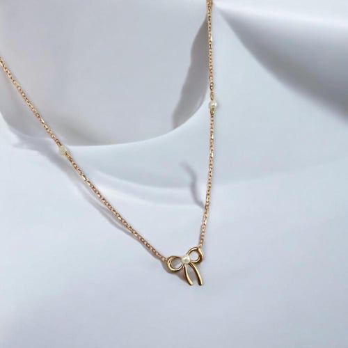 Plié Ballerina necklace