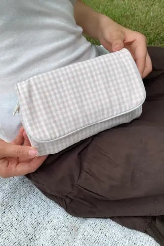 CHECKS MAKEUP BAG