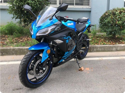 دراجة نارية 250cc موديل 2026 لون ازرق