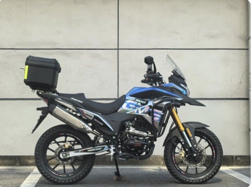 دراجة نارية ادفنشر باور سبورت GSX300