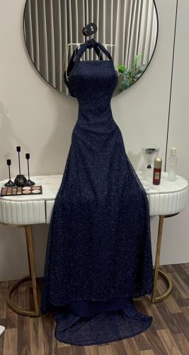 فستان سهرة كحلي مطرز