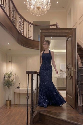 فستان سهرة كحلي مطرز