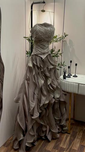 فستان كرنكر وخرز ملكي