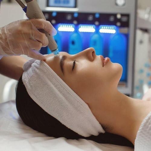 جلسة مورفيوس + ديرما بن + انوفيال لشد تفتيح البشرة