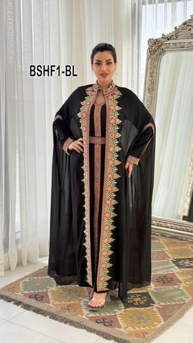 بشت ملكي شيفون ٣ قطع تطريز ملون الماس