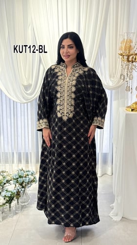 فستان كويتي كلوش تطريز كشميري ذهبي أمام واكمام